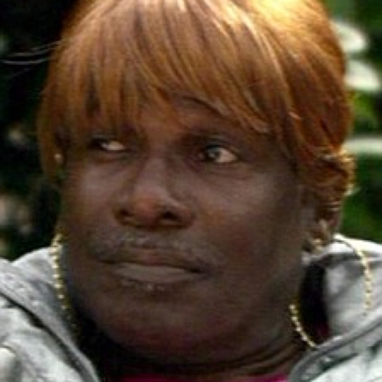 patrick4denise's profile picture. proud owner of the minute mart, rum keeps      me sane, denise is my life man!!
                  (parody obviously)