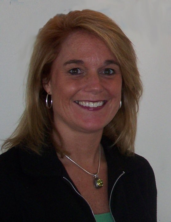 I am a mother of 3 wonderful children, I have been a loan officer for 20+ years and love helping clients purchase homes. I love live music and being outside.