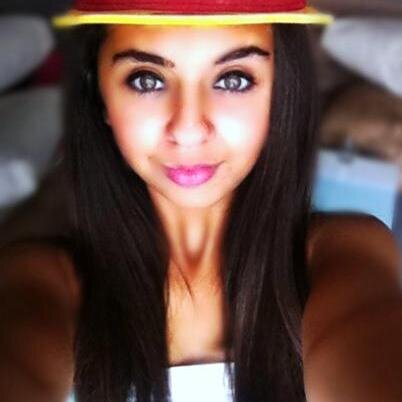 cansusahin14's profile picture. 