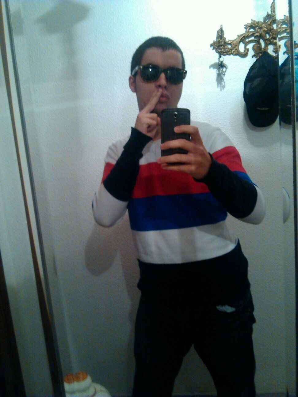 sergi_ac7's profile picture. Trabajador Social y estudiante de Mediación Comunicativa. Lucho por poder crear un mundo más humano e igualitario. Apasionado del motociclismo