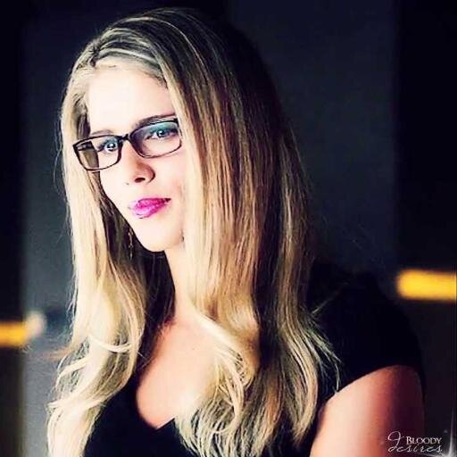 ➸ Not so naturally blonde IT tech & EA for Oliver Queen and the #Arrow || I imagined you saying that under different circumstances || RP 21+ #DC #Olicity #MD ➸