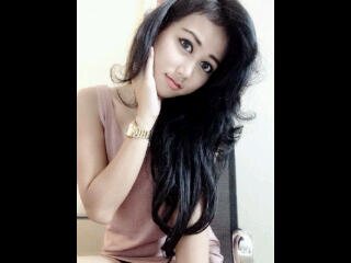 AdindaRahma_Adi's profile picture. DREAM believe and make it happen! Instagram : @AdindaRahma Cp : ketty@laurafara.com Mn: @AIiando_Syarief