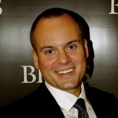 andrew_amos's profile picture. Proud Father, Partner, Torontonian and naturalized Londoner. Wannabe chef, musician and sommelier. Into media, technology and informed consumption.