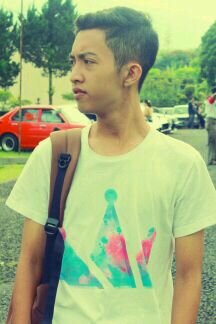 descalagi's profile picture. Samping kamu