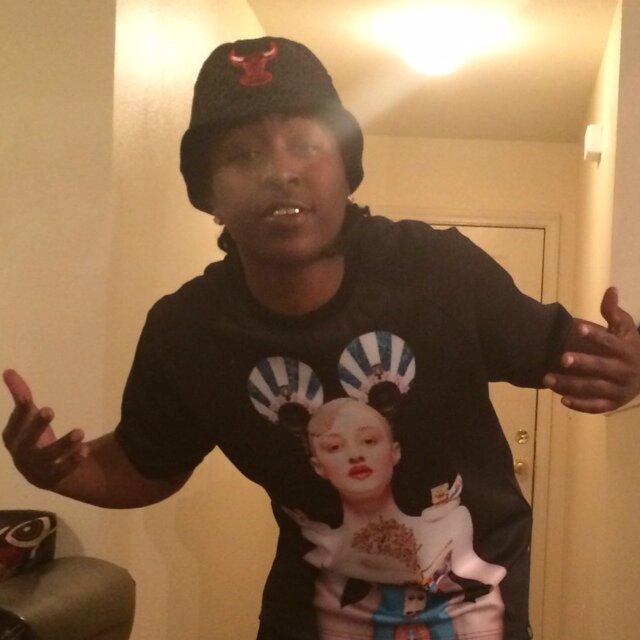 DeuceBIG_Below's profile picture. Jackson, Ms native born and raised on the west side and that's where I'm stationed!!