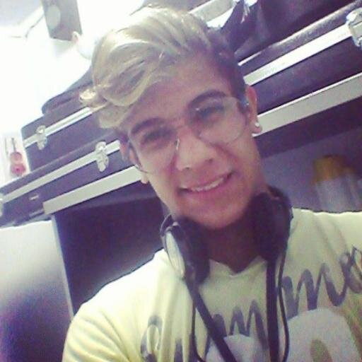 #Simples, Humilde e atencioso umas das coisas que gosto e pratico!! :3