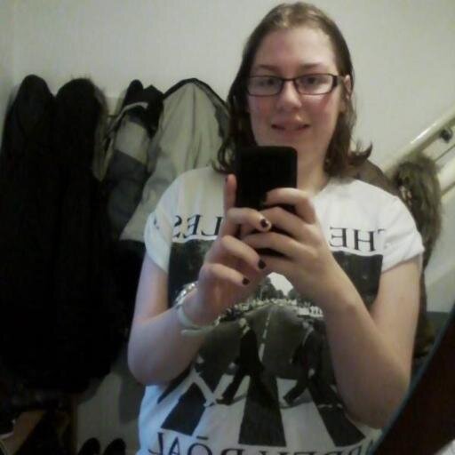 I love the vampire diaries, Sherlock , doctor who , The Mortal Instruments  the hunger games and i love to read  #Shadowhunter