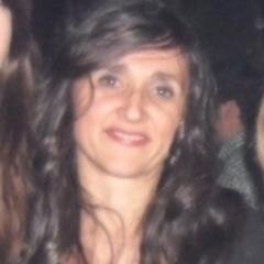 Buena gente, vital, devoradora de libros y enganchada a la docencia y a la investigación (mis pasiones profesionales).