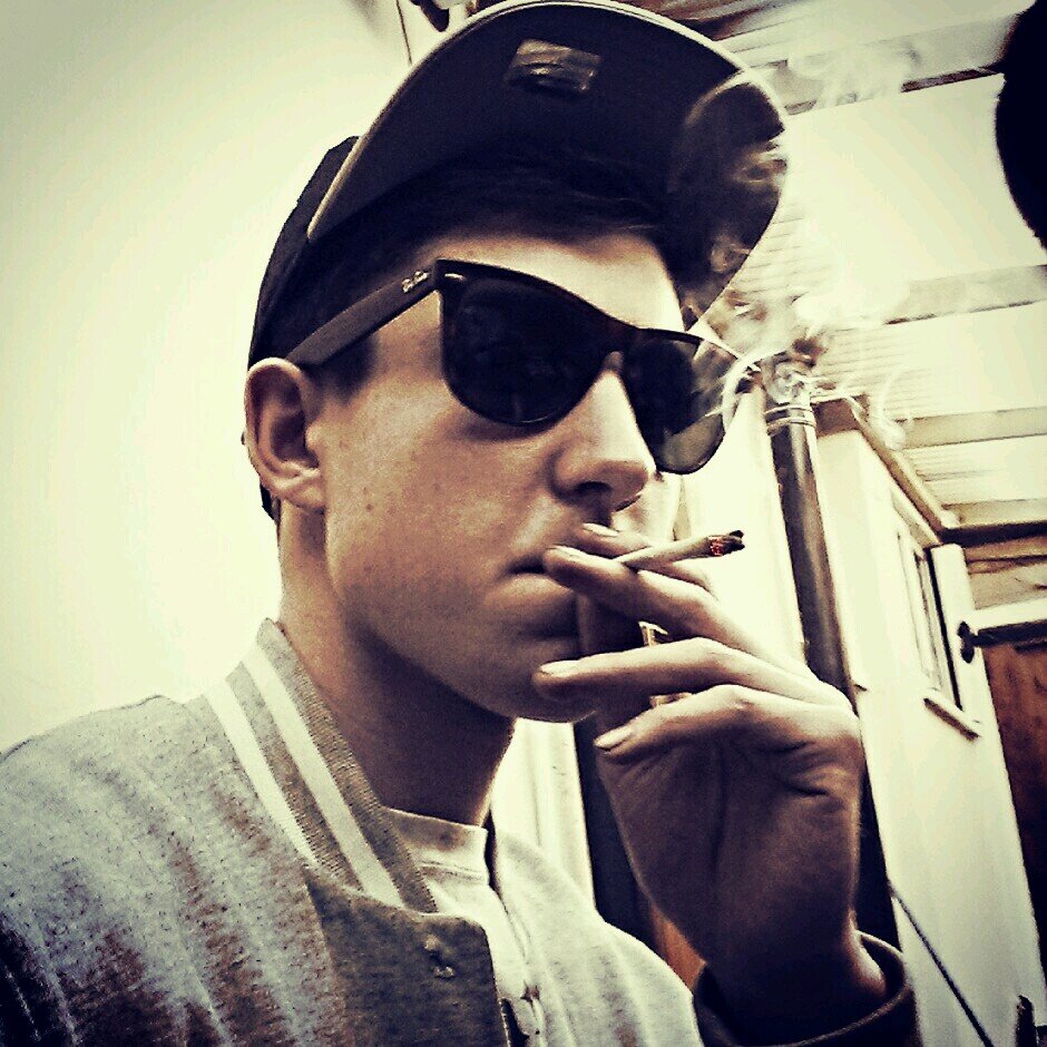 instagram @mrcuming1