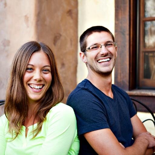 |Sarah and Peter| Healthy Eating Experts|  We want to help you increase your energy, improve your digestion, and clear up any pesky skin issues.
