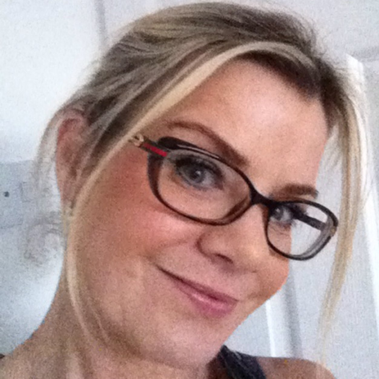AmandaClassey's profile picture. A technology marketer by trade, a people and conversation lover by nature. Enjoy wine and cheese - but doesn't everyone? Brocade employee but views are my own.