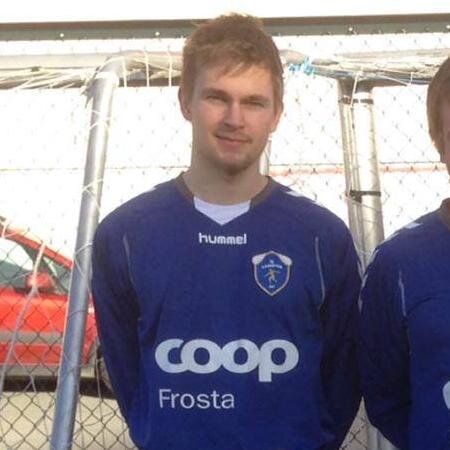 Tvitrer om fotball generelt, og Leeds United spesielt.