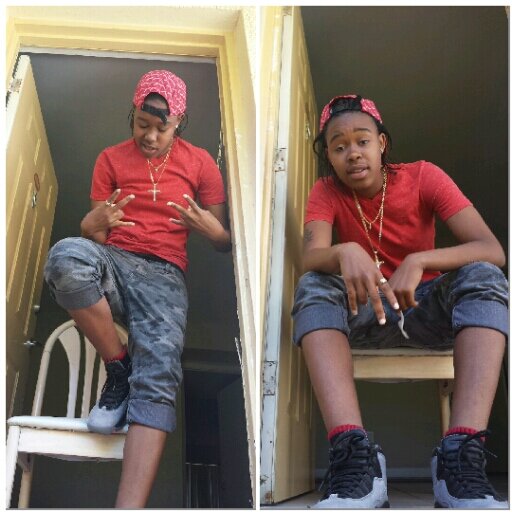 its a red world boy. NittGame. ONLY THEE FAMILYYY.