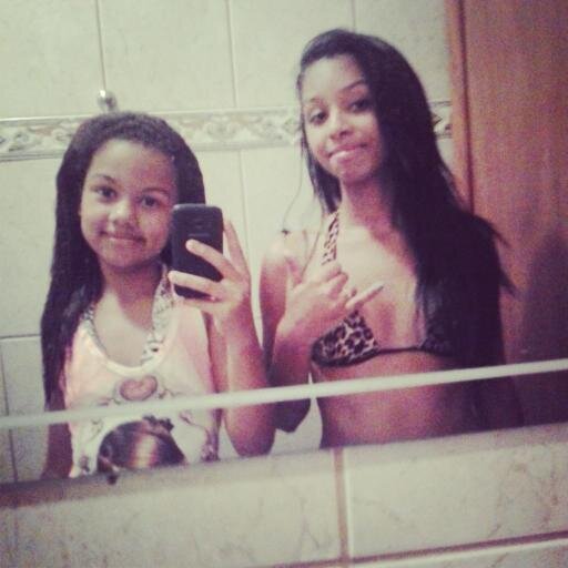 Brilhando em vida, sorrindo à toa.