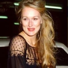 ! I love Meryl in :Sophie's Choice,Out of Africa, The french lieutenant's women. I'm streeper since 2010 :D
