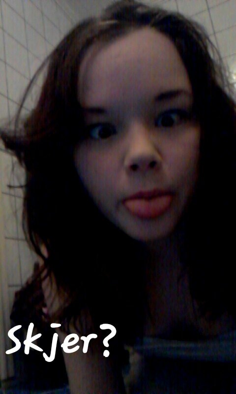 i love one direction ♥♥♥ and youtube♥ no need for bananas tonight:(