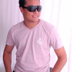 Profissional desde 2005, DanV, vem ao longo de 10 anos se destacando no cenário Baiano. Atualmente Residente da Toca do Morcego Morro de SP
