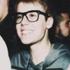 bieberzvadio's profile picture. 
