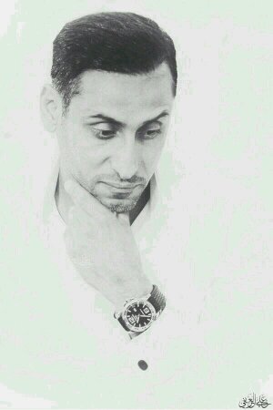موظف قطاع مصرفي مايميزه..لونه لون عشقي الابدي الهلال💙