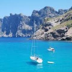 Trabaja con nostros en los viajes organizados que realizaremos a final de todos los cursos de bachillerato y universidades rumbo a mallorca.
Bien remunerado