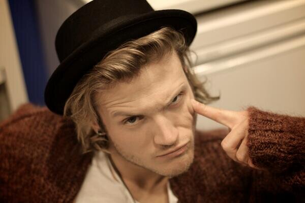 GALAXYDEFENDERSSTAAYFOREVER. •McFly es mi vida•