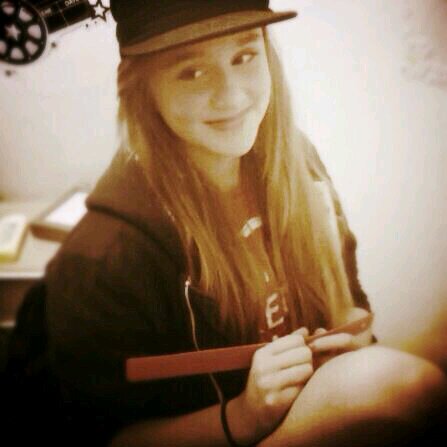 crystal_nunes3's profile picture. Age:13 B-day: 18 july Fav colour: purple, black, rainbow