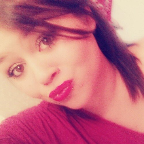 LallouetLaurine's profile picture. *Je dégueule sur la facilité des sentiments*