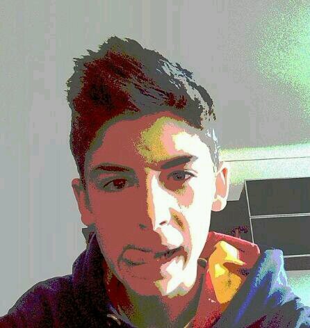 Tu vida no depende de nadie, depende de tus acciones y sentimientos. El que ama sufre, el que sufre lucha, y el que llucha vence.  Bob Marley