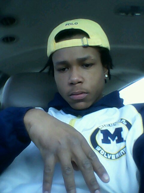 Follow me, I follow back
z6NE
TipSaidThat