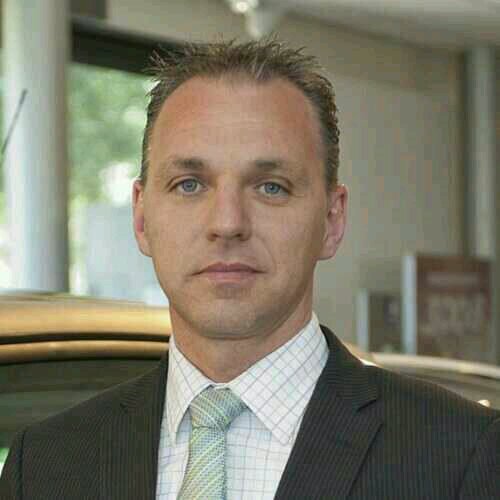 MauricePappers's profile picture. Brede interesse in politiek, niet links niet rechts maar recht door zee !