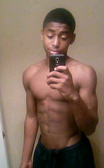 Snapchat: myrique Kik: Myswagg5 text me 8643815468