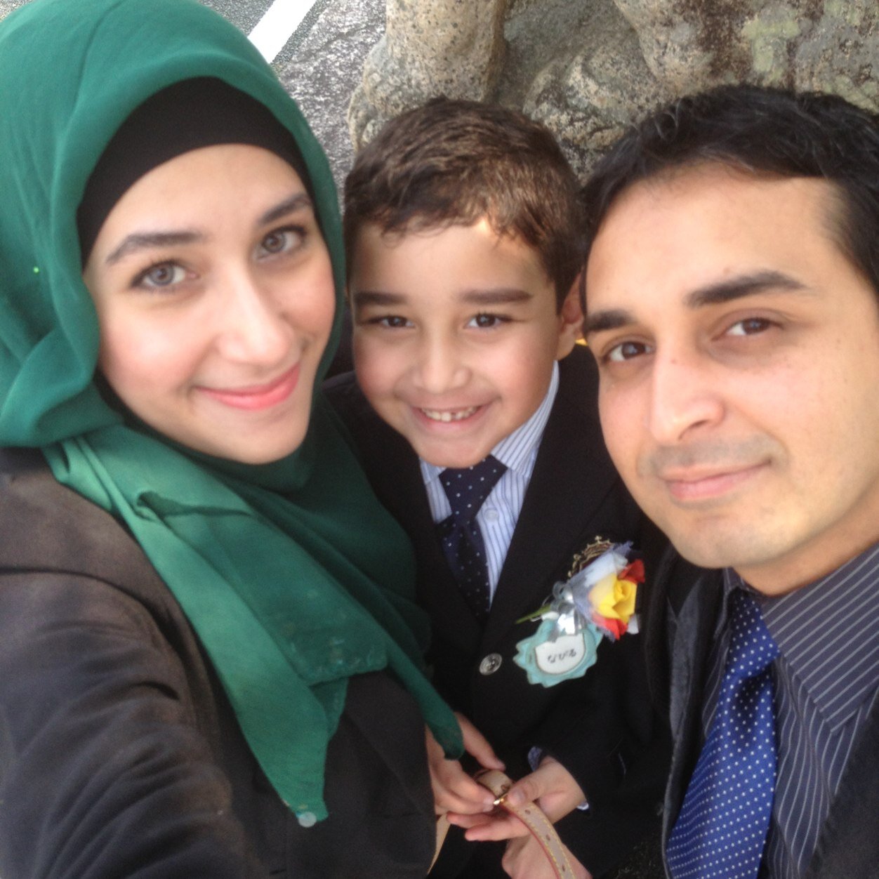 ophthalmologist,full time mom n wife,Allah slave