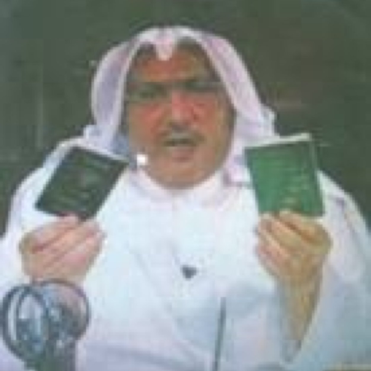 اصبر يا وطن مهما طال شهر الصيام لابد يجي العيد يبوس راسك