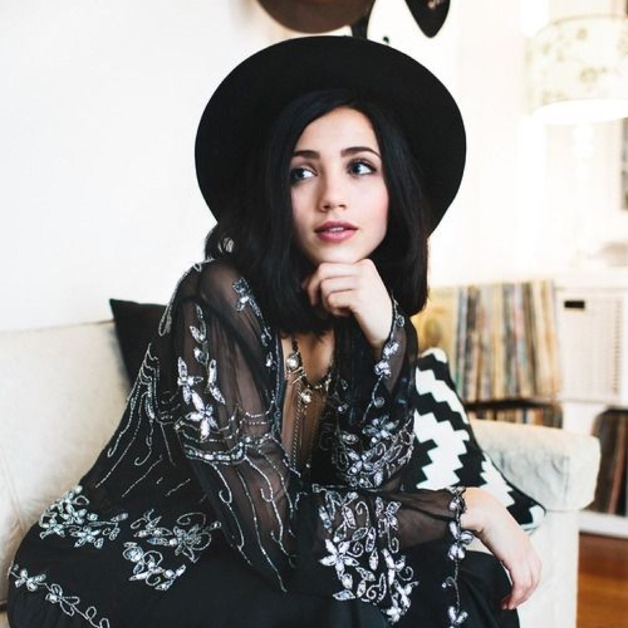 nomoralvampire's profile picture. I'm not mean.I'm just really old and I lost track of my moral code.Not you average highschool student. #Literate #18+ #Bi #Vampire