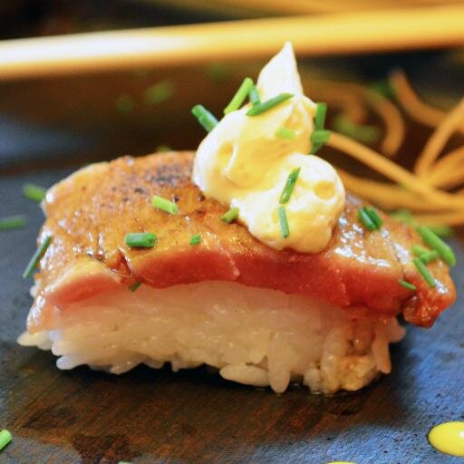 El mejor sushi de todo Santiago según el portal TripAdvisor. Síguenos y sorpréndete.