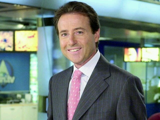 SrMatiasPratsES's profile picture. Se que leerás mis noticias con mi tono de voz. Presentador de Antena 3. [Parody]