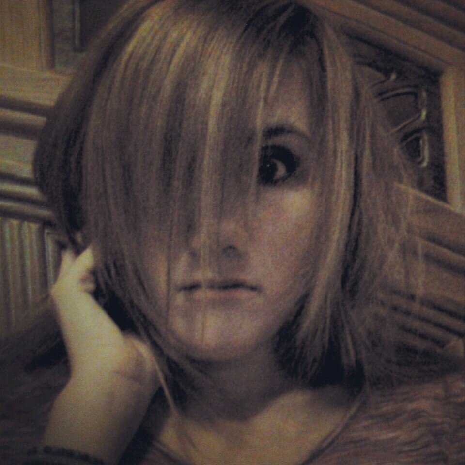 DarkNothingness's profile picture. I want to disappear.