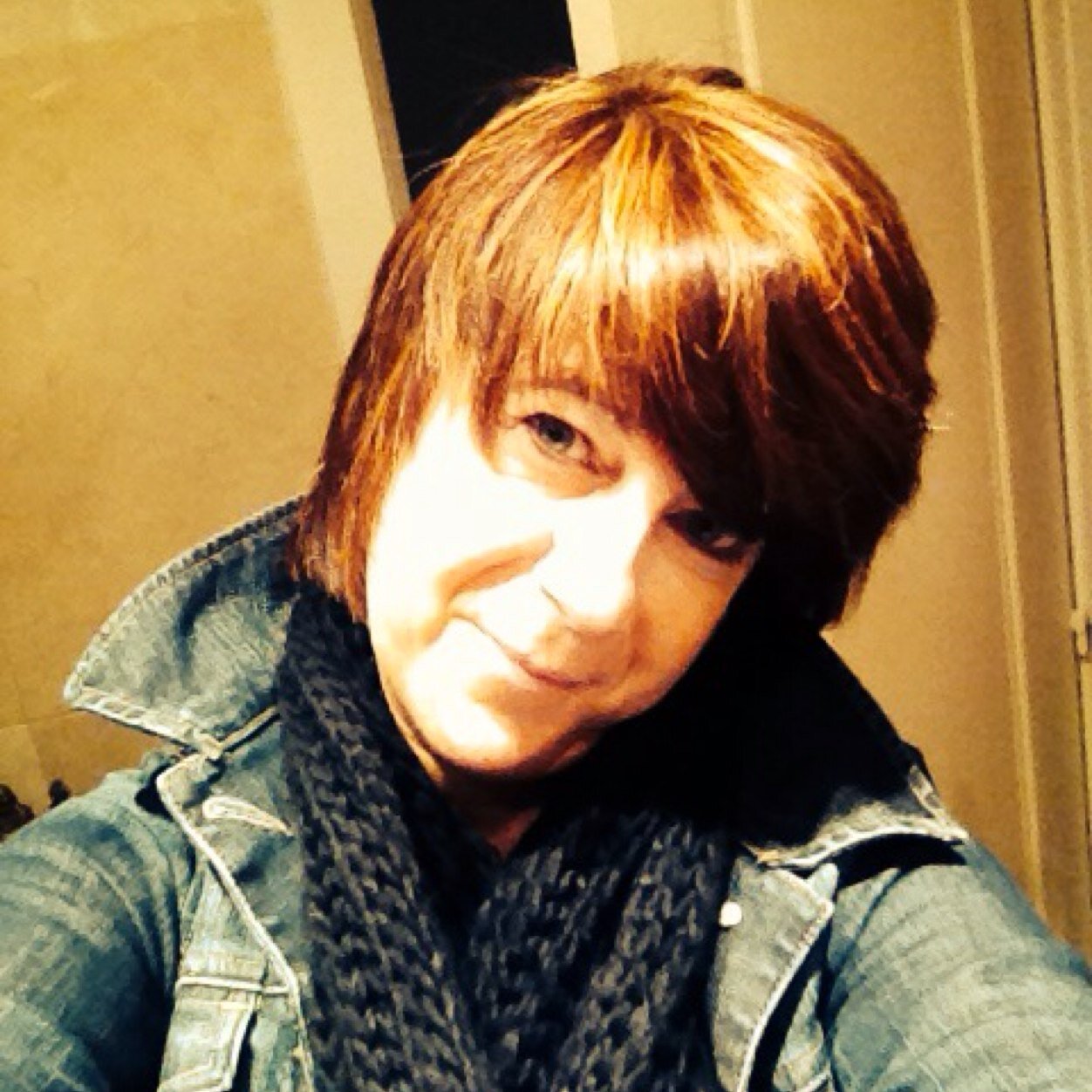 Sylvievanbos's profile picture. My life is like an orange that I squeeze till I've had the last drop of it !