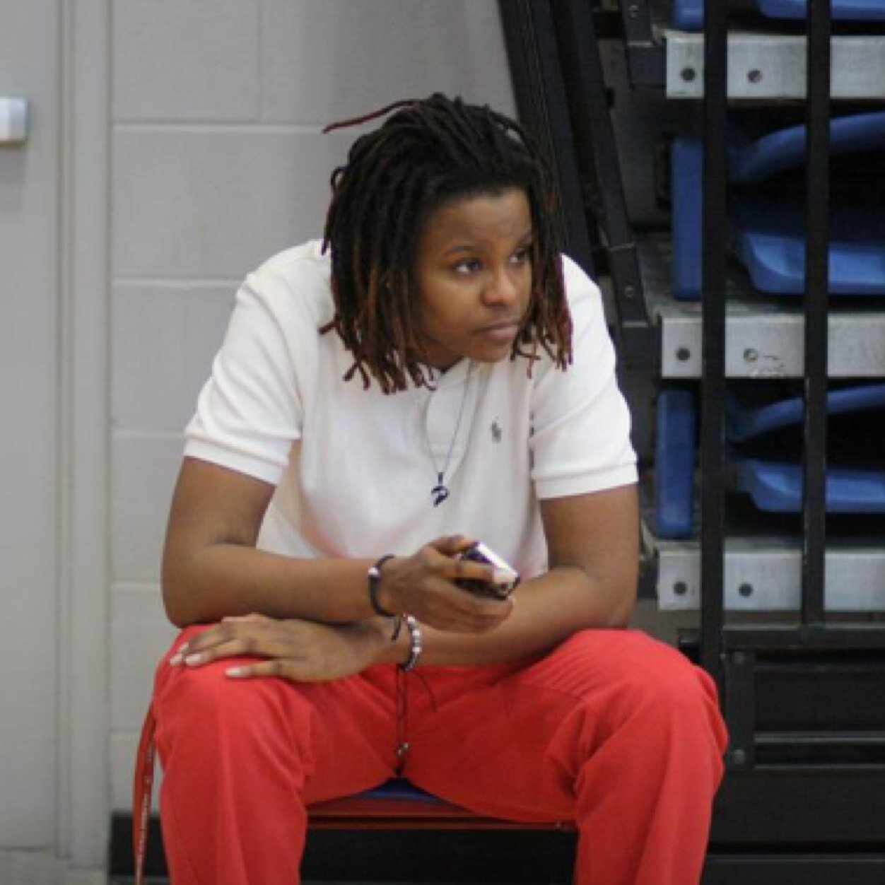 Love playin the game of bball. Lovable, but dnt take to much bs. Laid back nd love to chill nd observe some of the things that goes on around me.