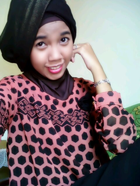 ridha_tika's profile picture. Be Positive, Be Strong, Be happy (˘⌣˘ʃƪ