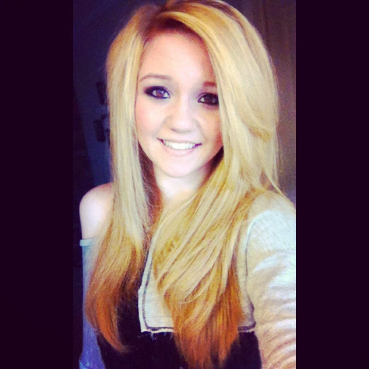 AlexBitely's profile picture. Be young; live reckless•