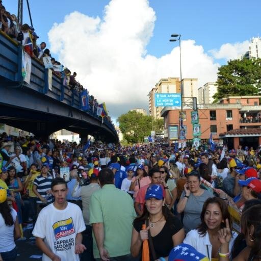 Nuestro deber es mantener informados a todos los vecinos de San Antonio. Siguenos, el twitter es la única ventana al mundo real que tenemos