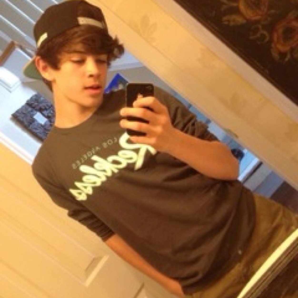 Hayes Grier will marry me hun ✨