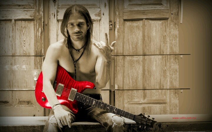Fans Club de Sergio Vallin 
Gotas de ti Lugar y espacio para brindarle honor a nuestro grupo favorito Maná y en especial a su  guitarrista @vallinoficial
