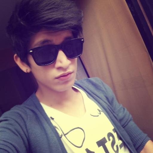 JakviiiValz's profile picture. I fulfill my dreams, music my passion and I will not win I will be a super hero!