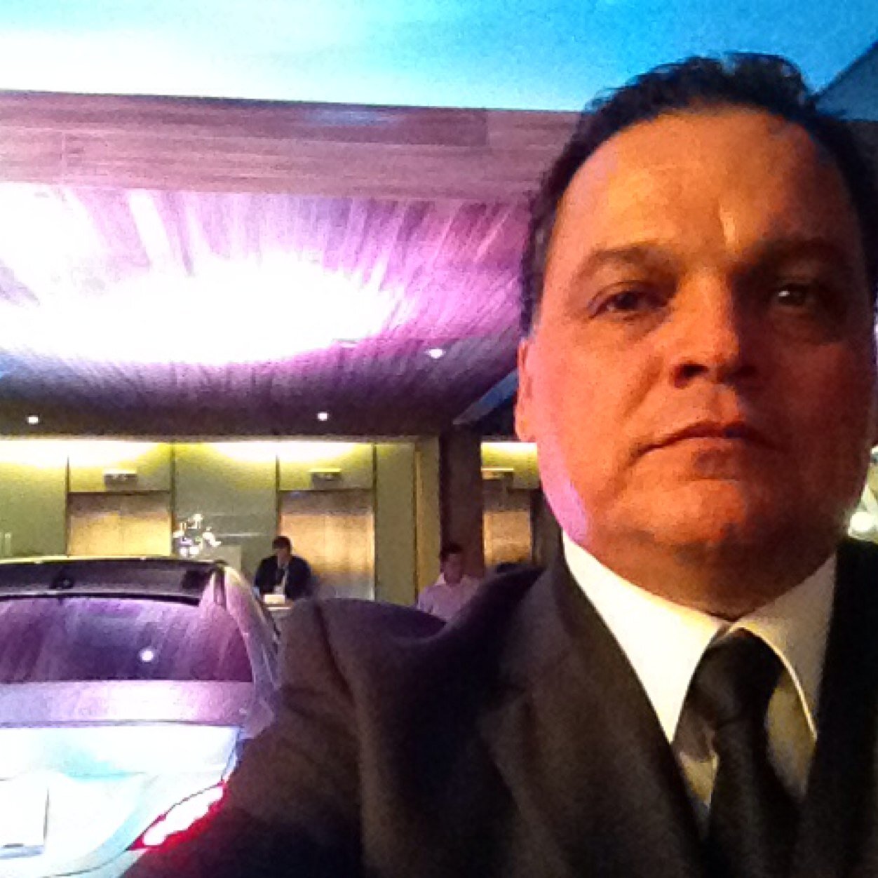 Director Comercial Ramo automotriz, amante del Golf y los autos mi pasión