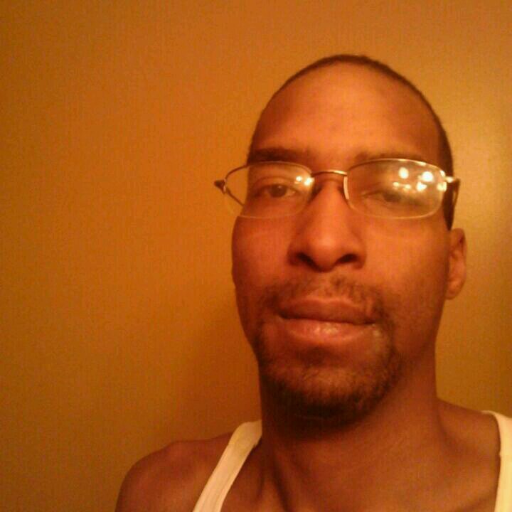 2k streamer! Im never allowed to speak though. Work full time. Just want to be heard. Yes i have a good understanding of NBA2K.