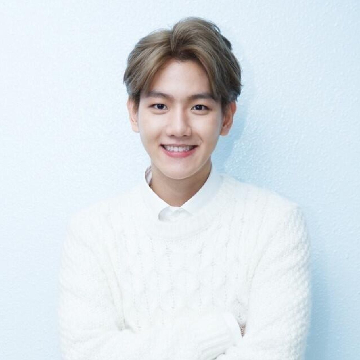 follow @baekhyunqs !!