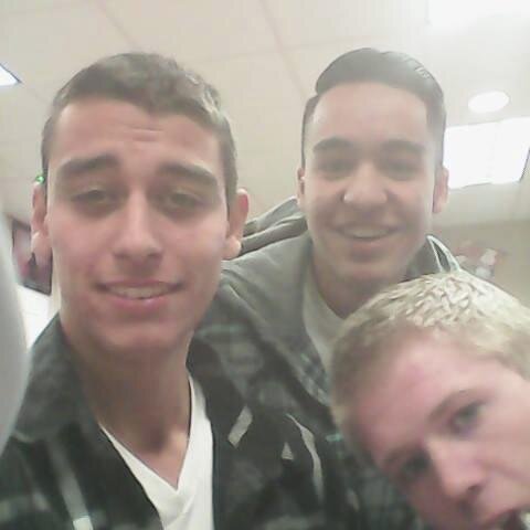 Rosenhosenberry's profile picture. I eat a bowl of nails for breakfast....Without the milk.