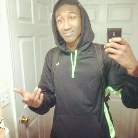 Follow me! ill follow you back #Athlete #Gemini #SINGLE #DreamChaser #Grindin #Strive for Greatness